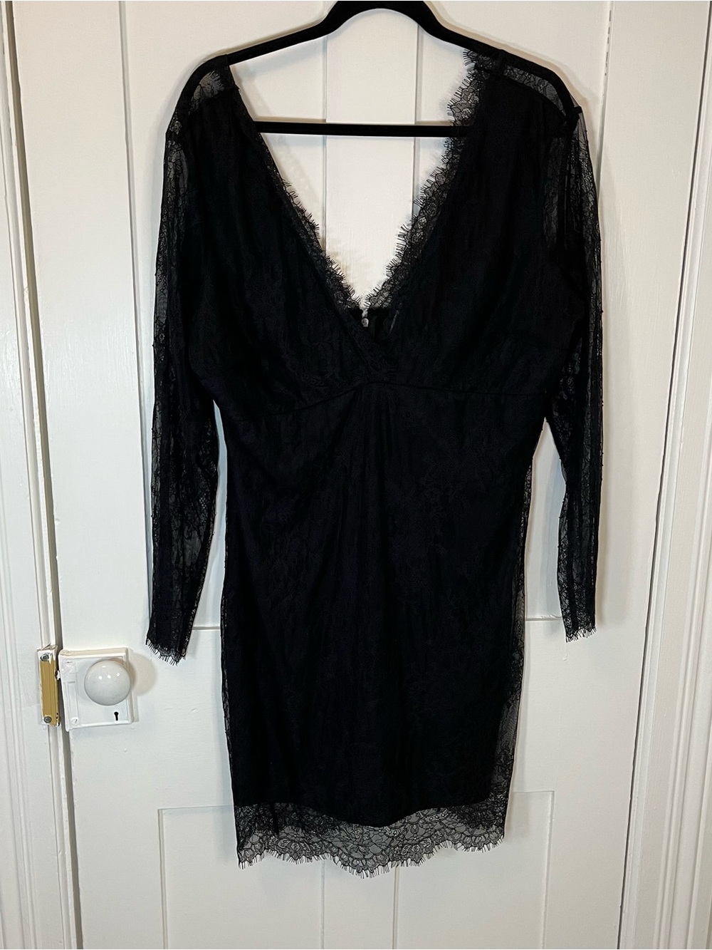 H&M Divided Black Lace Long-Sleeve V-Neck Dress